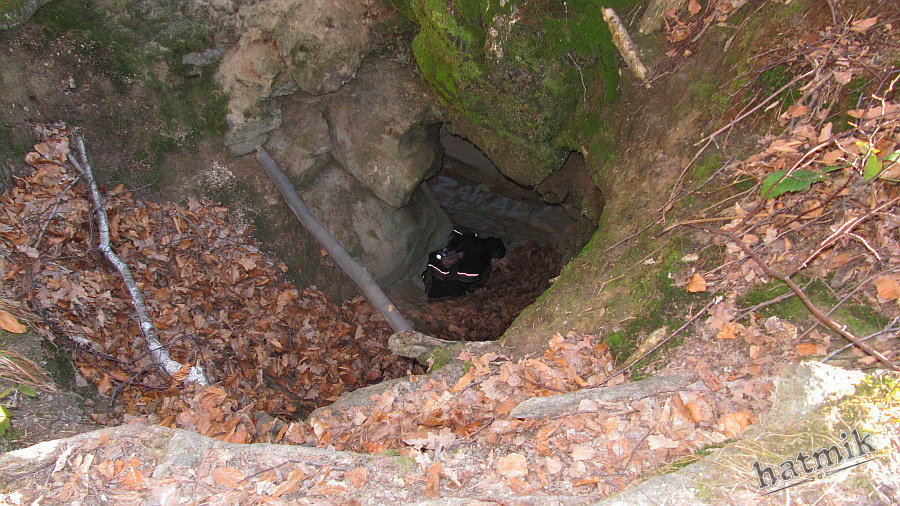 jaskinia Mysiorowa Jama w Zagrzu nad Jeziorem Mucharskim